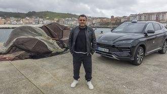 Alberto Pastoriza Veiga tiene 53 a�os y empez� como aut�nomo del taxi en Laxe hace ahora dos semanas.