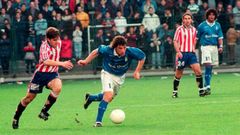 Tito Pompei Real Oviedo derbi Sporting Carlos Tartiere.Pompei, en una accin durante un derbi contra el Sporting