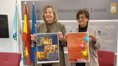 Las concejalas Marina Dout�n y Gloria Prada con carteles de algunas de las actividades previstas para el per�odo navide�o