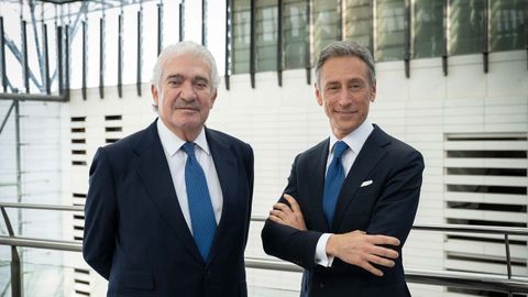 Imagen de archivo de� Jos� Bogas, consejero delegado de Endesa (izq.) y Marco Palermo, director general Econ�mico-Financiero (dcha.)