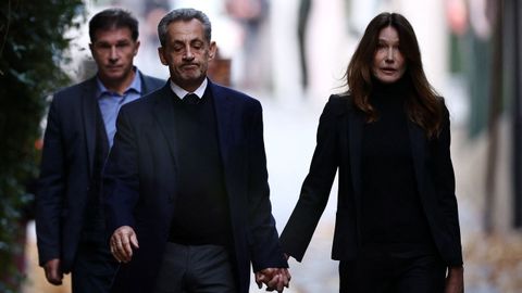 Sarkozy entra en la crcel para cumplir la condena de 5 aos por financiacin ilegal