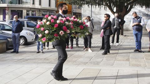 El pasodoble �Tres veces guapa� despide a Rosita Ra�� en Vilagarc�a