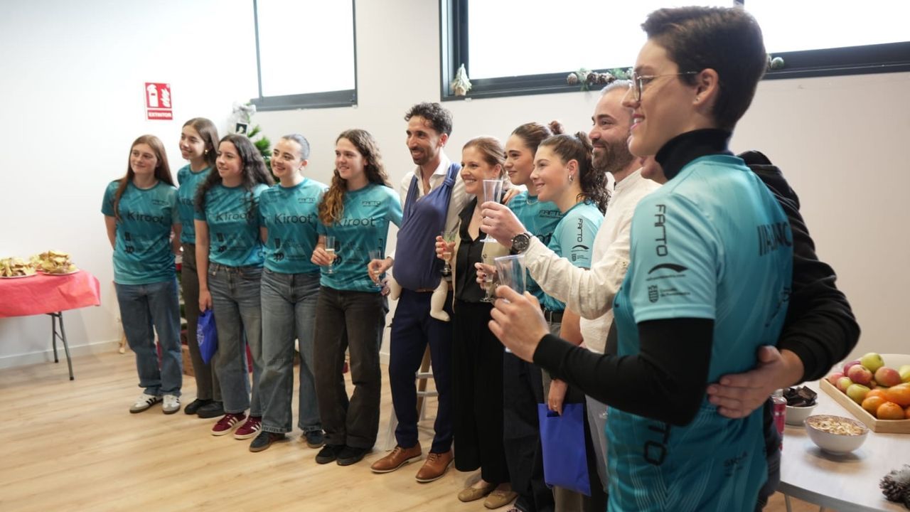 El Farto renueva la imagen para ganar fuerza en el ciclismo femenino gallego