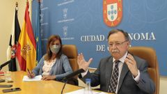 Mabel Deu junto al presidente de Ceuta Juan Jes�s Vivas en una imagen de archivo.