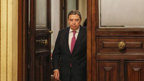 Luis Planas, ministro de Agricultura, Pesca y Alimentacin, en Bruselas, en las negociaciones de los Veintisiete sobre las cuotas pesqueras del 2026 y, en casos, de uno o dos aos ms