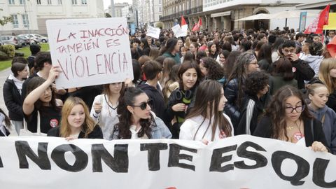 Protesta estudiantil en A Corua para exigir el fin del acoso escolar