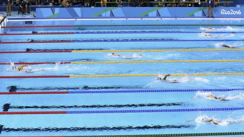 Ledecky sacando 5 segundos a la segunda.