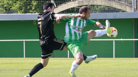 Partido entre el UD Somozas y el Compostela