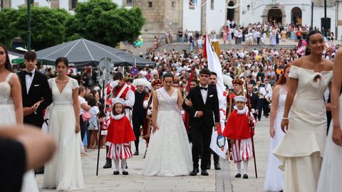 Ofrenda a San Roque en Betanzos 