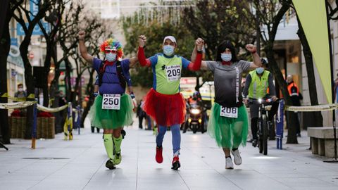 Carreras de San Silvestre en Ourense.La capital ourensana disfrut del ambiente festivo de su particular prueba de fin de ao