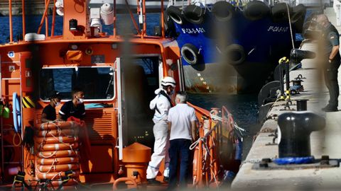 Salvamento Mar�timo volviendo al puerto tras una maniobra de rescate el 30 de agosto