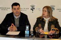 Rom�n Rodr�guez y Paz P�rez hablaron ayer desahucios en Lal�n