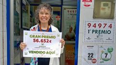 Marisa Veleiro, a las puertas de la administracin de lotera de la calle Mdico Rodrguez