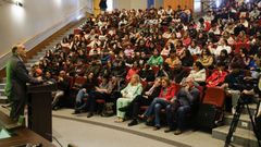 El rector de la Universidad de Vigo, Manuel Reigosa, anim� a los estudiantes de bachillerato y ESO a optar por el campus ourensano