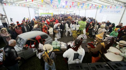 El carnaval de Val de Francos demostr� un a�o m�s su arraigo.