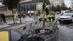 A Coru�a amanece entre contenedores quemados y destrozos tras una noche de altercados
