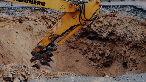 Socav�n en la calle Pena Trevinca.