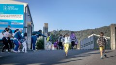 Imagen de alumnos entrando en el Felipe de Castro, que pierde una unidad de infantil.