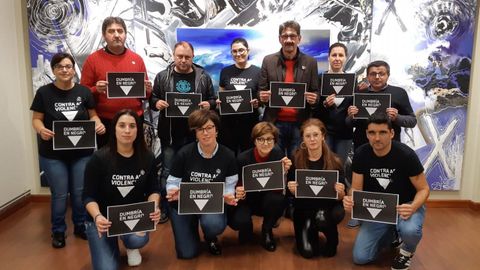 Campaa En Negro Contra as Violencias en Dumbra