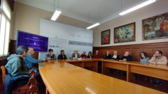 Reuni�n de la Comisi�n Pro Memorial, Memoria Hist�rica Democr�tica, historiadores y concejal de Cultura, Jos� Antonio Ponte Far