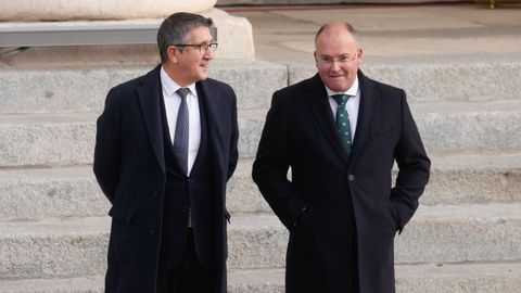 Los portavoces del PSOE y el PP en el Congreso, Patxi Lpez (izda), y Miguel Tellado, respectivamente, durante celebracin del Da de la Constitucin