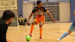 Renato fue el autor del primero de los cuatros goles que marcó el Burela FS frente al Antequera