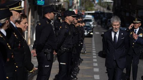 El ministro del Interior en funciones, Fernando Grande-Marlaska, en la comisar��a de Polic��a Nacional del Distrito Centro de Madrid