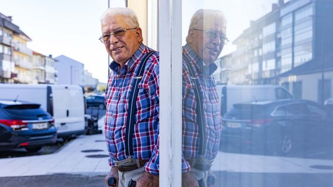 Nito acusa ao duro traballo f�sico que fixo dende neno dos seus problemas nas costas e nas pernas.