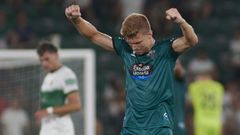 Fran Manzanara celebrando la victoria en Elche.
