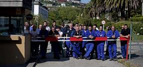 El 28 de junio del a�o pasado 61 trabajadores decidieron seguir dentro de la f�brica. 