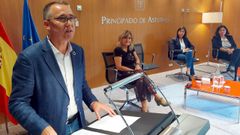 El consejero de Salud, Pablo Fernndez, en la clausura de la jornada del Da Mundial de la Salud Mental