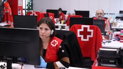 Imagen del centro de atenci�n a la teleasistencia de Cruz Roja