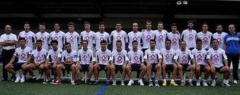 El t�cnico Jos� L�pez Canosa dirigi� la primera sesi�n del Dumbr�a para la temporada 2013-2014 en el campo municipal O Conco.