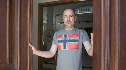 Dar�o Areas, t�cnico do Museo Fernando Blanco de Cee 