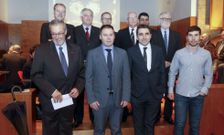 Castillo y otros investigadores del IDIS y USC recogieron el premio de la Academia de Ciencias. 