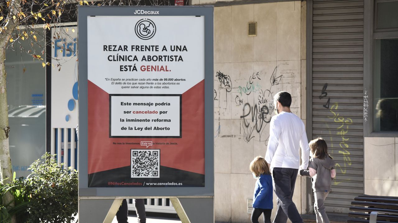 El Constitucional rechaza el recurso de Vox y avala castigar con penas ...