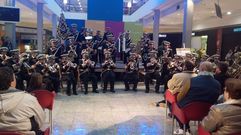 La organizadora del Festival de bandas de Semana Santa, en plena actuaci�n en Ode�n