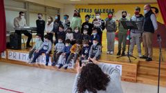 O alumnado do colexio Xos� Manuel Folla Respino interpretou a adaptaci�n musical do poema �Vente, venti�o do norte� realizada polo mestre de m�sica Xaime D�az Paradelo.