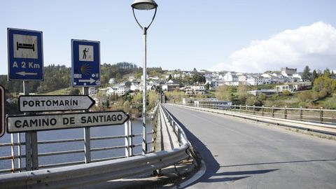 La entrada a Portomarn, desierta