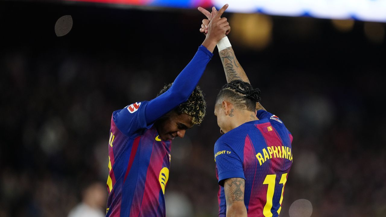Raphinha lidera la escapada del Barcelona ante Osasuna (2-0)