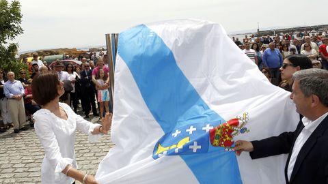 ACTO DEL HOMENAJE A PLACIDO BETANZOS EN EL QUE BAUTIZOCON SU NOMBRE EL PASEO MARITIMO DE PALMEIRA