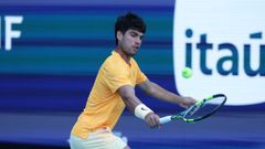 Carlos Alcaraz, durante el encuentro de tercera ronda contra Sebastian Korda en Miami