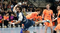 El Cangas puede certificar este domingo su salvaci�n y, de no hacerlo, le quedar�a la bala del �playout�.