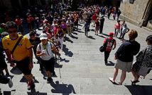 Las entradas de la Catedral volvieron a registrar colas durante la ma�ana de ayer. 