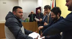 Entrega de diplomas a los veinte participantes, ayer en Cabanas.