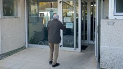 La vacunaci�n contra el covid a trav�s de autocita se pueden solicitar por la aplicaci�n SergasM�bil, la web, el tel�fono del covid o en los centros de salud 