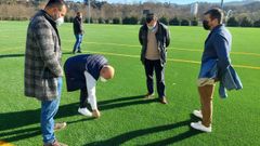 Visita a las obras de renovaci�n del c�sped del complejo deportivo Manolo Barreiro, en A Xunqueira (Pontevedra)