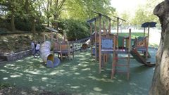 El parque Xix�n de Santiago, situado cerca de la d�rsena de autobuses de Xoan XXIII