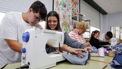 Imagen de archivo de un curso de costura.