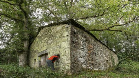 Otro aspecto de la antigua bodega de la casa de Areas
